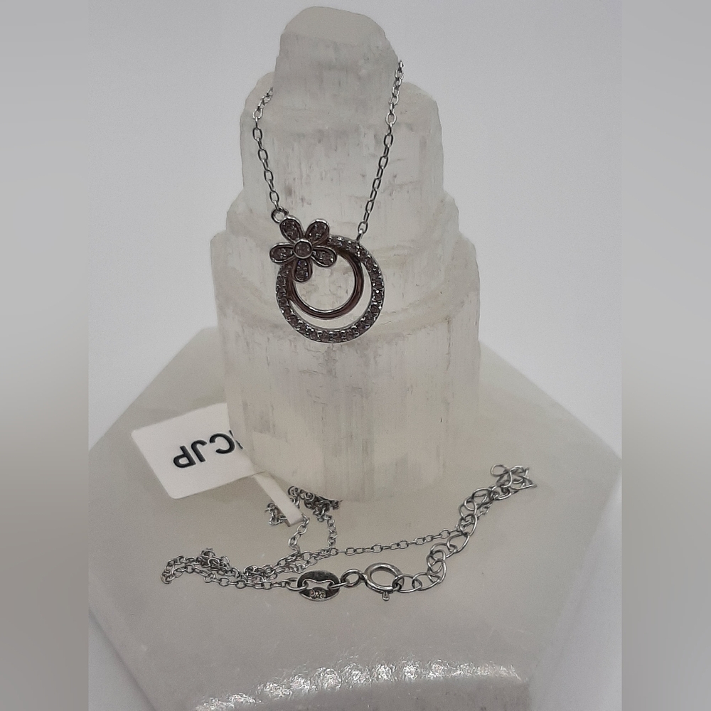 N5 Sterling Silver Flower Necklace- Charmed Aroma